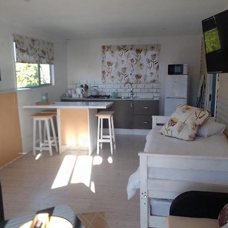 Coco De Mer - Self Catering Log 2 Ламбертс-Бей Экстерьер фото